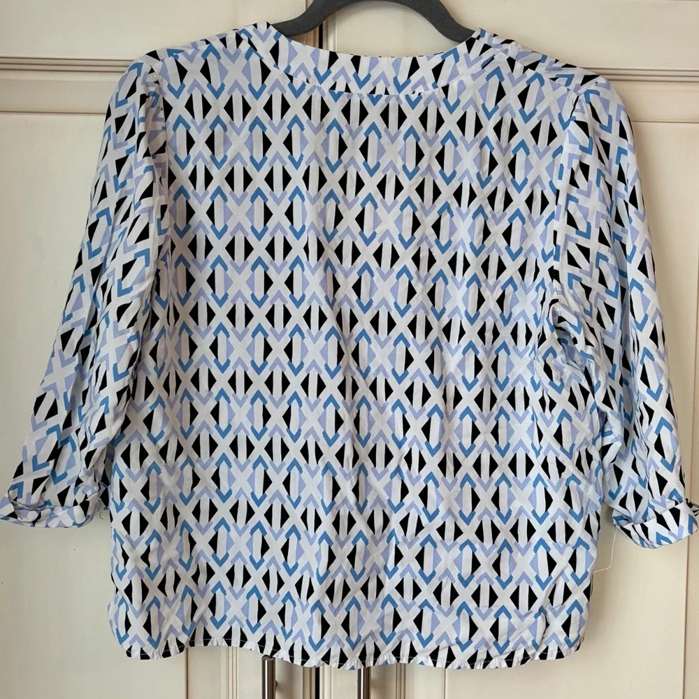 Mandy Evan’s Geometric Button Down Blouse in Blue and Black. Small. - Picture 2 of 4